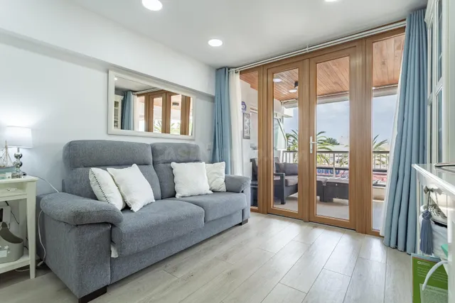 Exclusivo Apartamento Reformado en Primera Línea de Mar - Paseo Miramar, Salou — 20