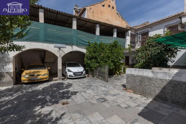 EXCEPCIONAL OPORTUNIDAD EN PLENO CENTRO DE HUÉTOR VEGA — 12