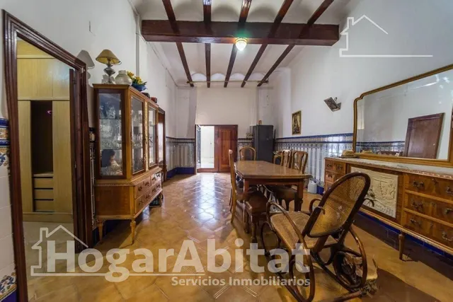 MUY AMPLIA Y LUMINOSA EN REAL VALENCIA — 6
