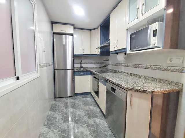 PISO DE 3 DORMITORIOS CON GRAN TERRAZA- C/ MIGUEL SERVET — 11