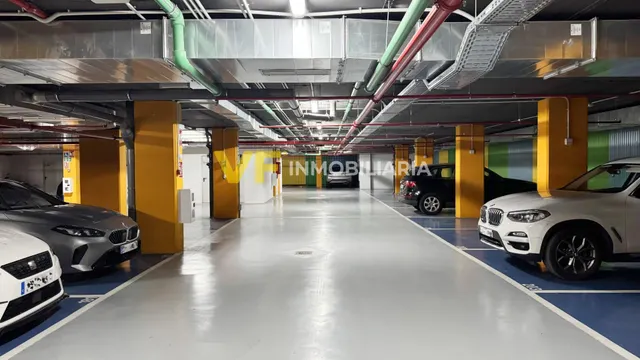 ¡Comodidad, seguridad y carga eléctrica en una sola plaza! — 7