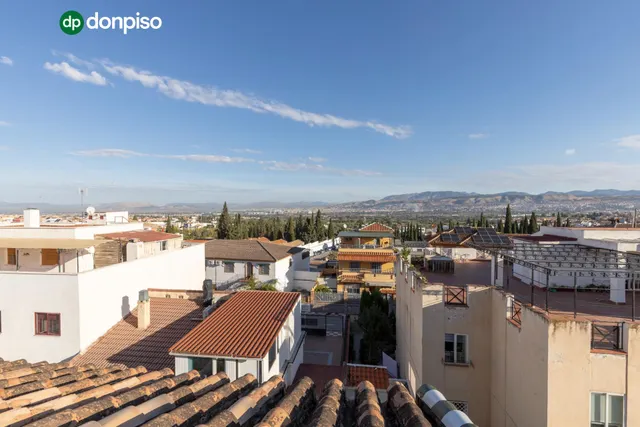 Casa adosada con terraza, vistas a Granada y Sierra Nevada, garaje y sótano — 32