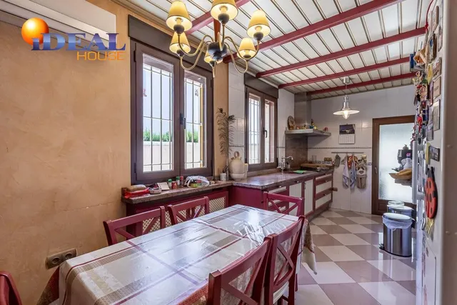 Chalet Exclusivo en Camino Bajo de Huétor — 10