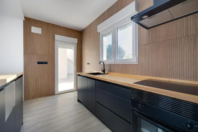 Magnifico chalet totalmente reformado con piscina propia, ideal para familias — 19