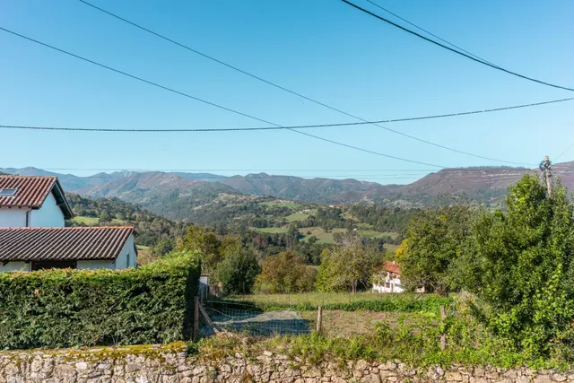 Casa totalmente reformada con finca y anexo para rehabilitar en L’Oteru, Piloña, muy cerca de Infiesto. — 46