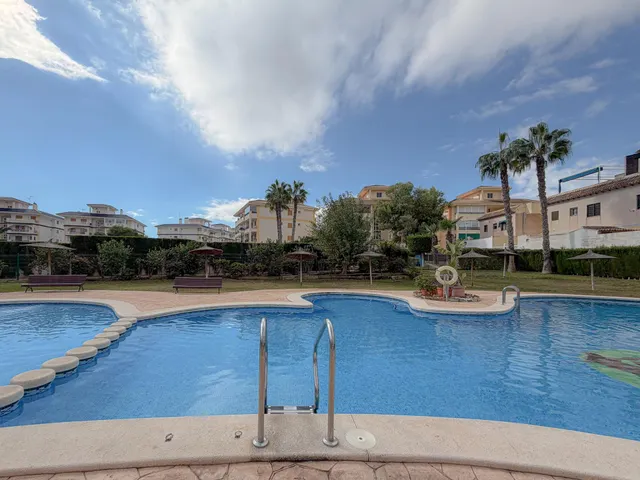 Parquemar! Exclusivo y Único, apartamento tipo bungalow con Colosal Terraza privada en urbanización privilegiada con preciosa piscina comunitaria (400 mts playa) — 34