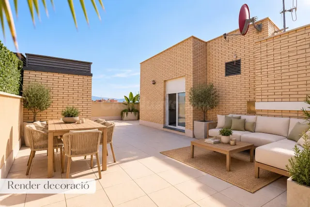 Dúplex reformado con terraza, parking y piscina comunitaria — 2