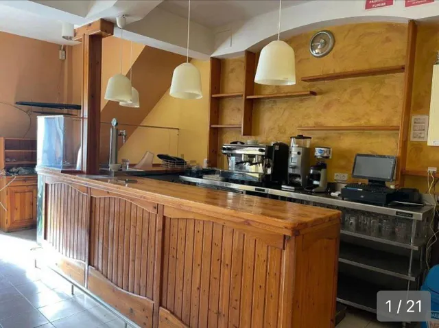 SE VENDE CASA CON LOCAL PARA LA HOSTELERÍA Y VIVIENDA — 10