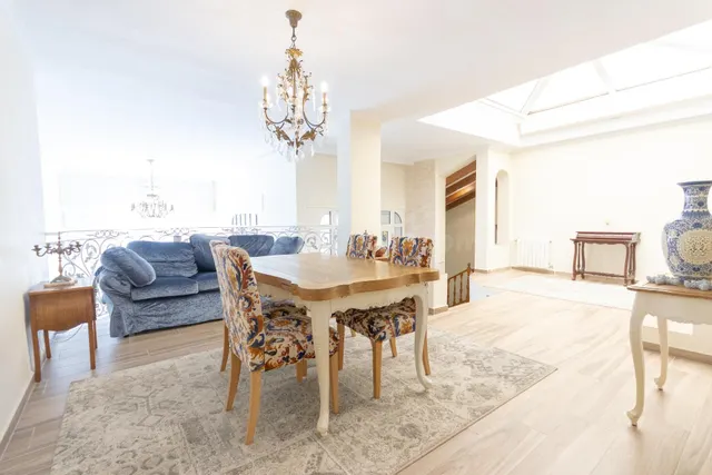 Villa de 4 dormitorios, 3 baños, piscina y jardín en dehesa de campo amor (orihuela costa) — 5