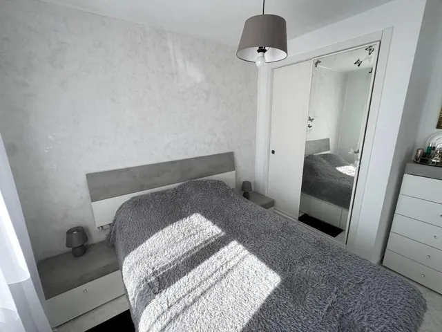 Dúplex 3 habitaciones 82m² en venta - Carrefour — 24