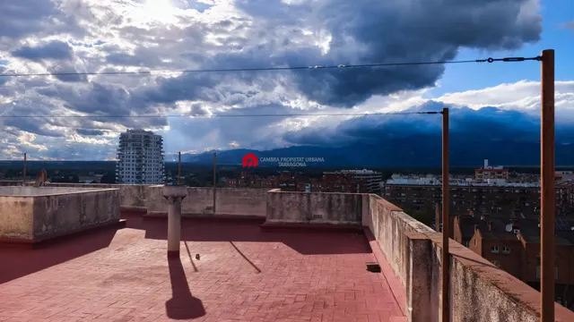 Se vende piso de 4 habitaciones en Tortosa, Sant Llatzer. — 27