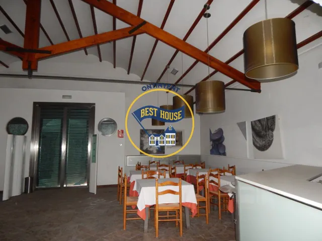 OPORTUNIDAD RESTAURANTE EN VENTA CON CASA EN BOCAIRENT — 39