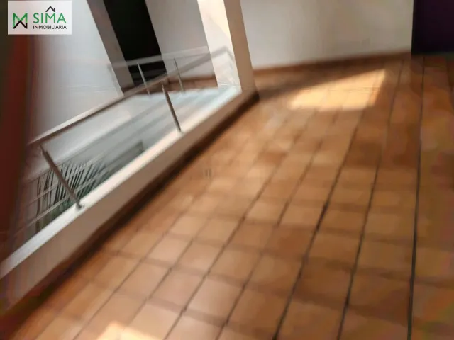 Piso 3 habitaciones 160m² en alquiler - Zona norte — 23