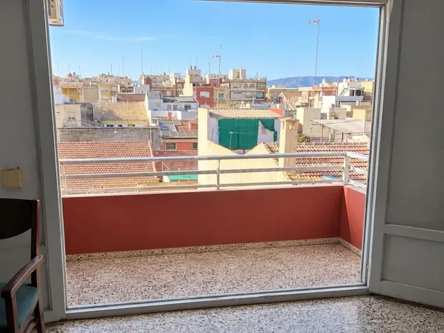Piso Amplio con Balcón en Zona Centro – Ideal Inversores — 4