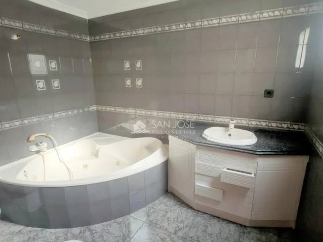 SE VENDE PISO AMPLIO EN BUEN ESTADO EN ZONA CENTRO DE ASPE — 20