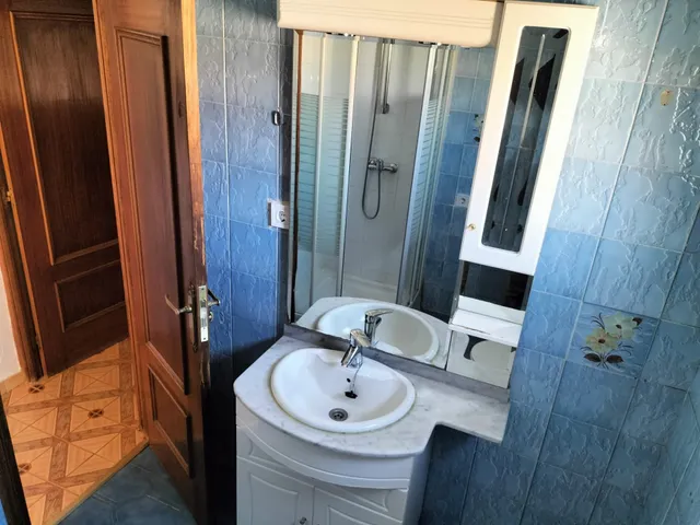 SE VENDE PISO EN Piso en venta en Calle de Blas Cabrera, 32 — 17