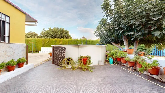 ¿Quieres comprar una parcela? ¡Deja que ésta te sorprenda con todo lo que tiene para ofrecerte! — 7