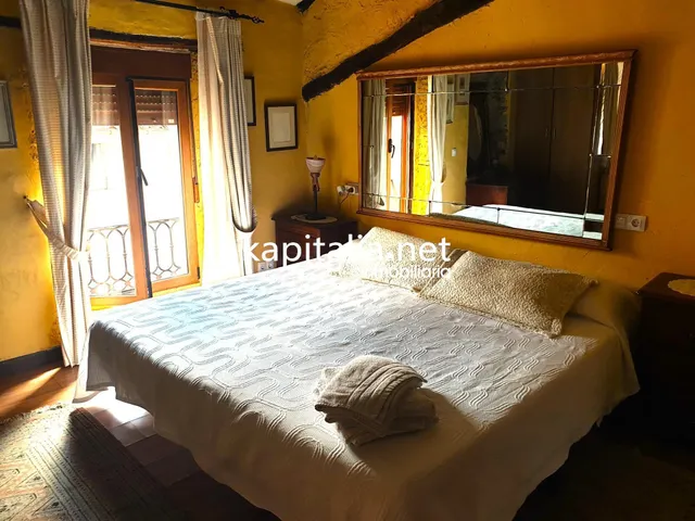 CASA RURAL A LA VENTA — 28
