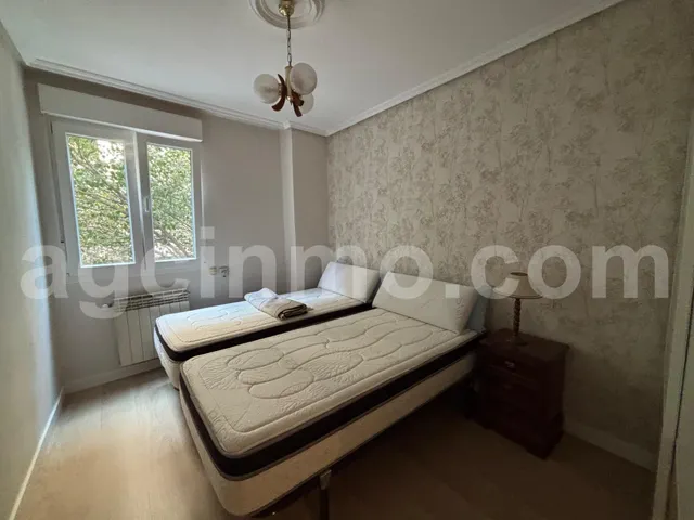 Piso alquiler — 12