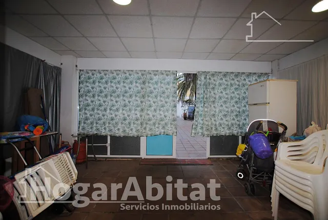 EXTERIOR CON TERRAZA JUNTO A LA PLAYA - foto 5
