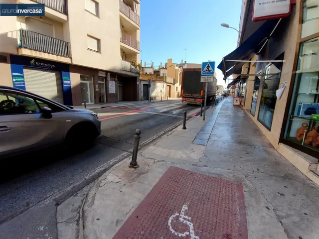 Gran local comercial de 261 m2 situado en zona céntrica de Vilamarxant (Valencia). — 33