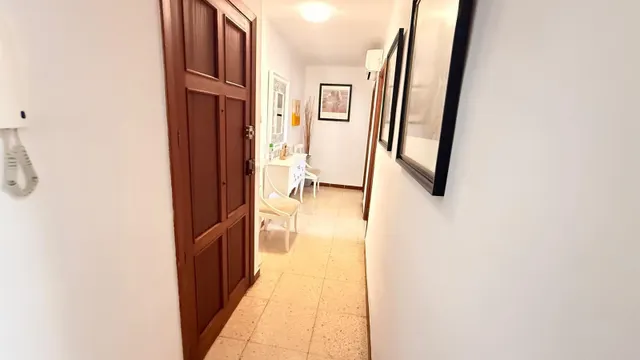 Apartamento con gran terraza y vistas al mar — 14