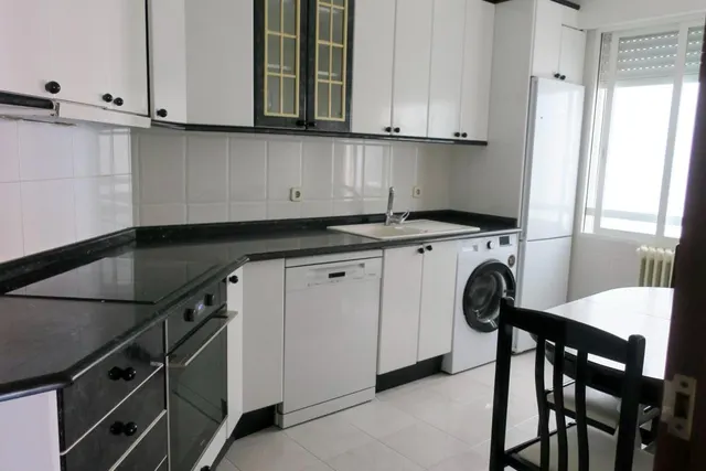 Piso en venta en Mendebaldea — 10