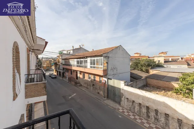Casa en esquina en venta en Las Gabias — 43