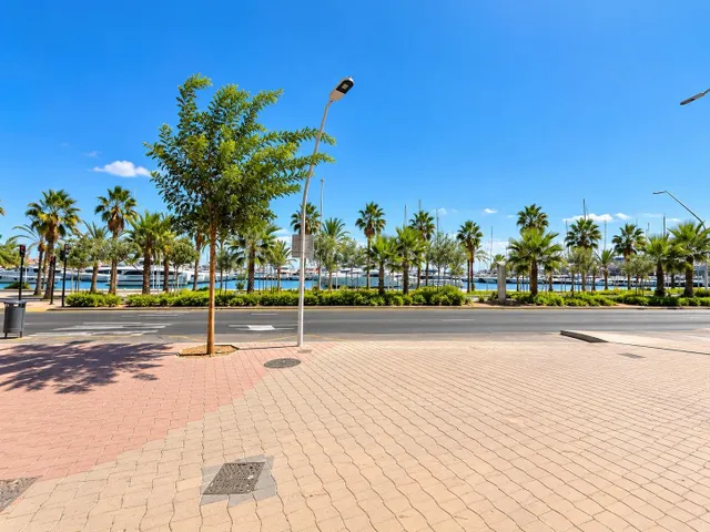 Traspaso de Local de Hostelería en el Paseo Marítimo de Palm - foto 2