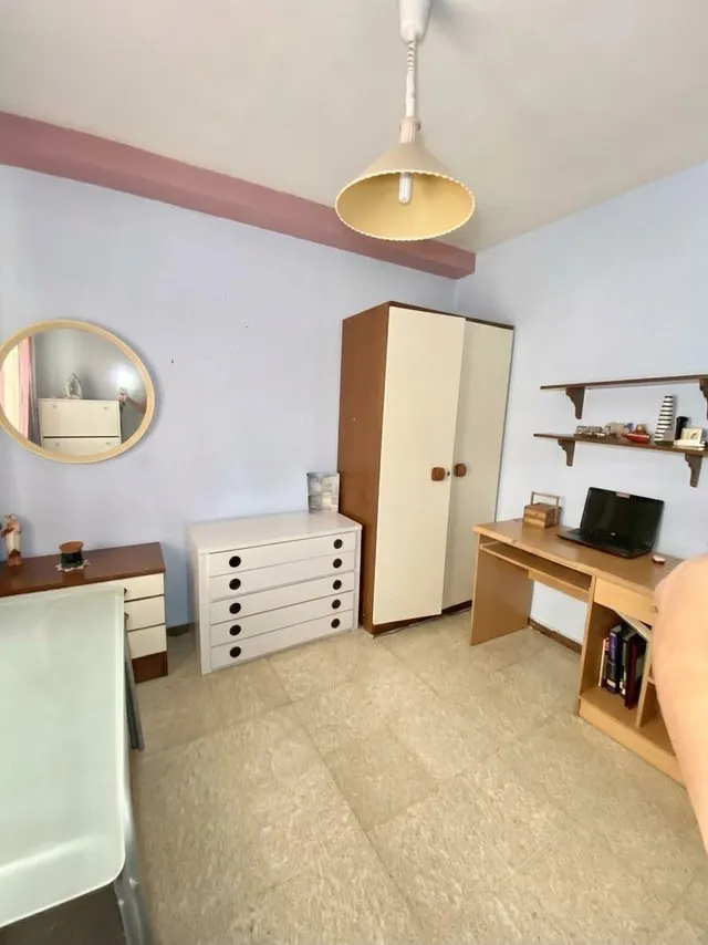 Piso 4 habitaciones 126m² en venta - Av. Barcelona - Viñuela - Rescatado — 24