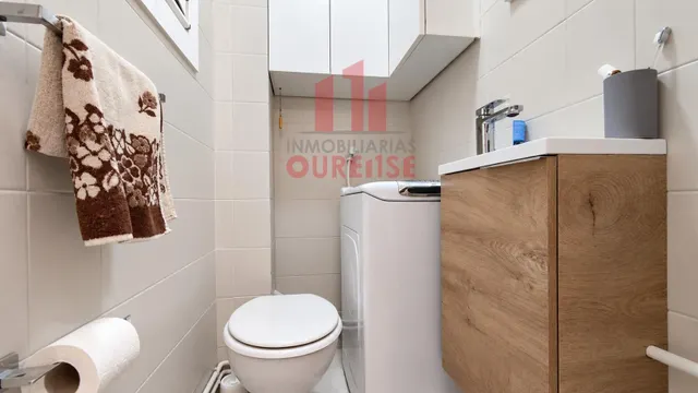 Amplia vivienda reformada situada en el couto. — 28
