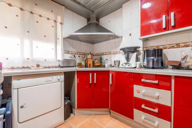¡MAGNIFICA CASA UNIFAMILIAR ADOSADA EN LOMALINDA, OGIJARES! — 15