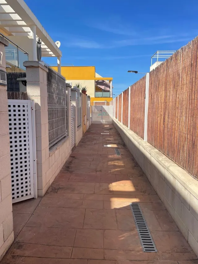 Alquiler temporal de apartamento Dúplex cerca de la Playa — 17