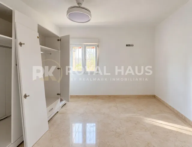 Finca rústica en Llucmajor con 6.404 m2 de terreno y vivienda semirreformada — 9