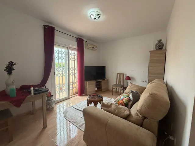 DÚPLEX ADOSADO EN SAN ISIDRO – 4 DORMITORIOS, GARAJE — 19