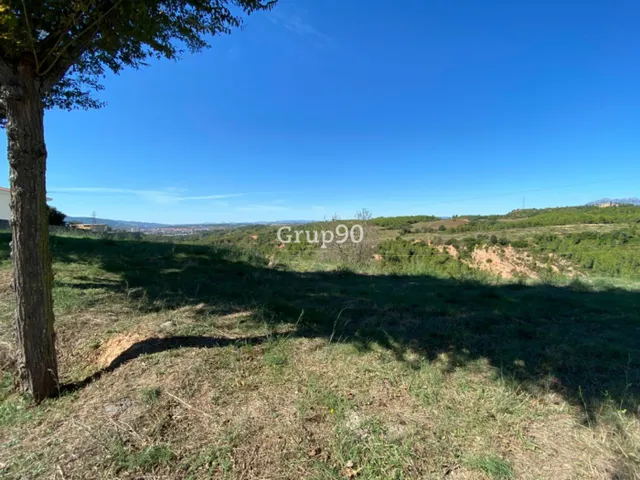 Parcela residencial de 2.000 m2 en Castellbisbal — 11