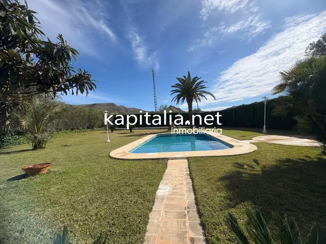 ESPECTACULAR CHALET A LA VENTA EN BARCHETA — 30
