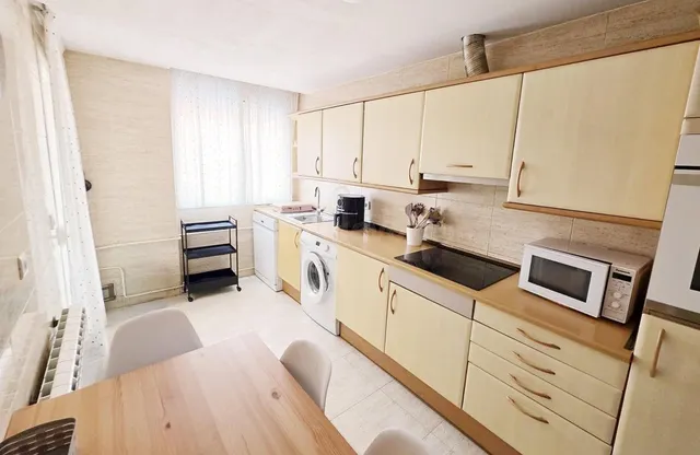 ¡CHICAS ESTUDIANTES! PISO DE TRES habitaciones EN ALQUILER, CON PLAZA DE GARAJE EN VILLANUEVA DE LA CAÑADA — 6