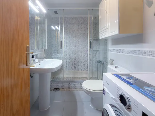 Playa de los Locos! Acogedor apartamento semireformado con ubicación privilegiada, a solo 170 mts del mar — 22