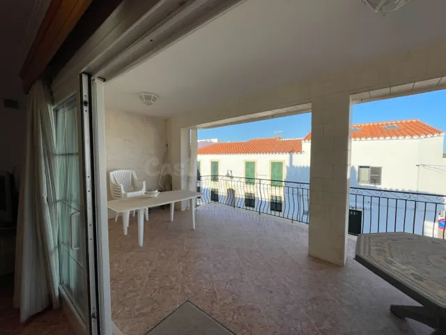 F170 - Casa de pueblo con piscina en el centro de Fornells - foto 5