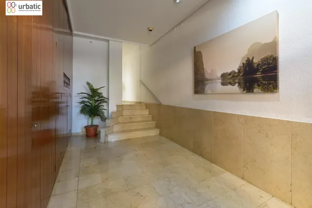 Piso de 3 habitaciones y vestidor con ascensor en el centro de Quart de Poblet — 6