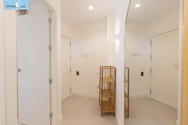 ¡exclusivo apartamento en primera linea de playa con reforma integral de alta gama! — 30