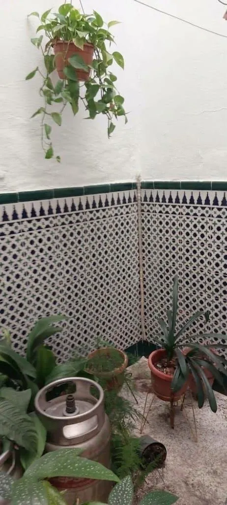 Casa con dos pisos completos junto a renfe — 9