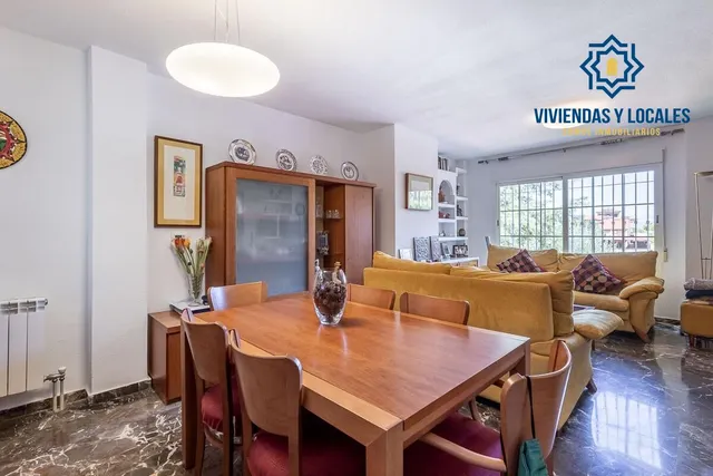 CASA PAREADA EN LA ZUBIA CON PISCINA, ZONA DE BARBACOA Y JARDÍN — 8