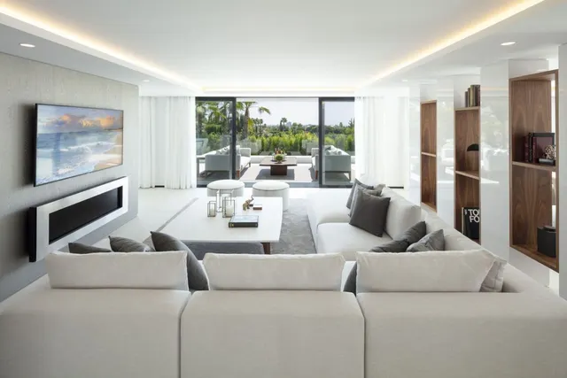 Parcela 6 habitaciones 360m² en venta - Costa Del Sol - foto 3
