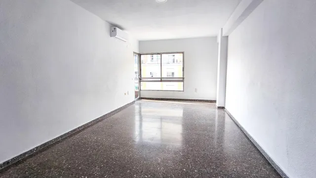 Amplio Piso en Alquiler con Terraza en La Creu del Grau, Val - foto 2