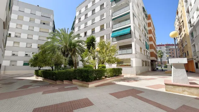 ¡¡ GRAN OPORTUNIDAD EN MEDINA AZAHARA !! PISO EXTERIOR DE TR