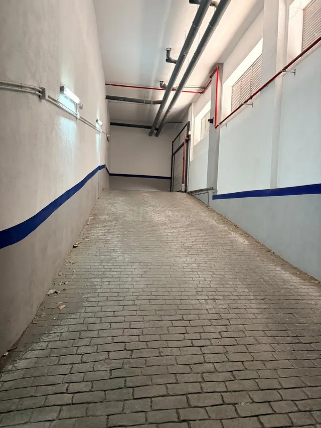 ¡OPORTUNIDAD DE ALQUILER PLAZA DE GARAJE EN RONDA SUR! - foto 4