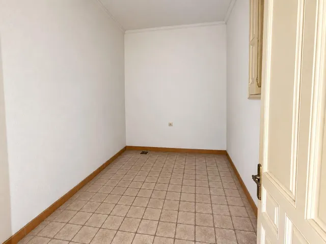 Piso con terraza en el centro de Figueres — 19