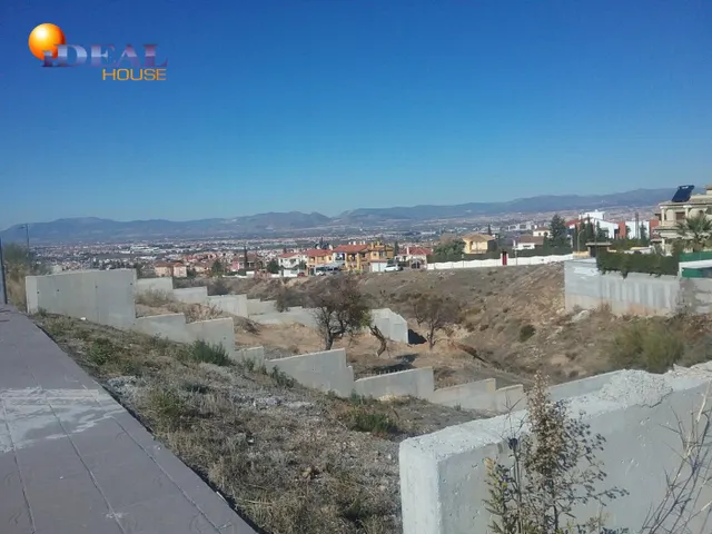 PARCELA 502 M2 EN P-12 LA ZUBIA — 9
